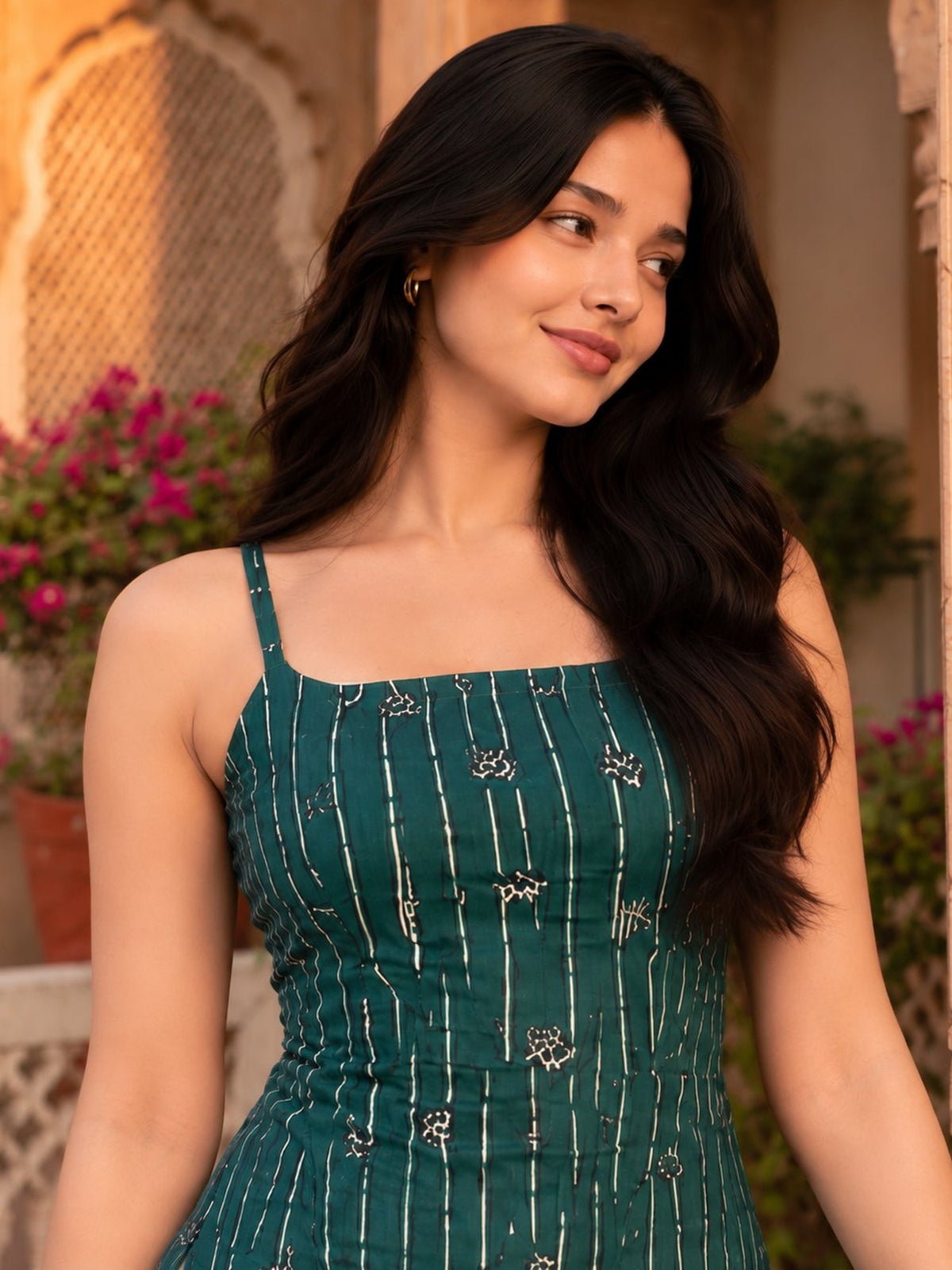 GREENY BLOOME PRINT SHORT  KURTI